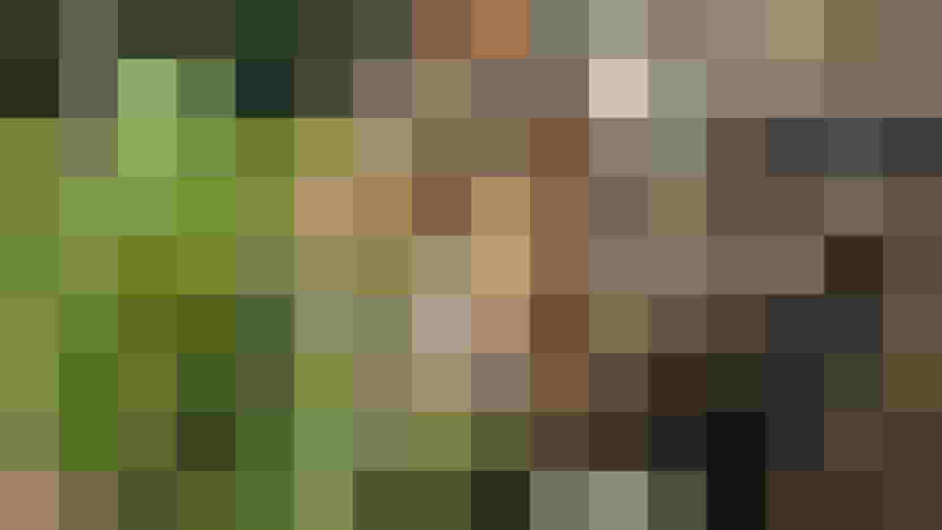 Ziege frisst frisches Gras am Bauernhof des Hinterrohrguts in Flachau